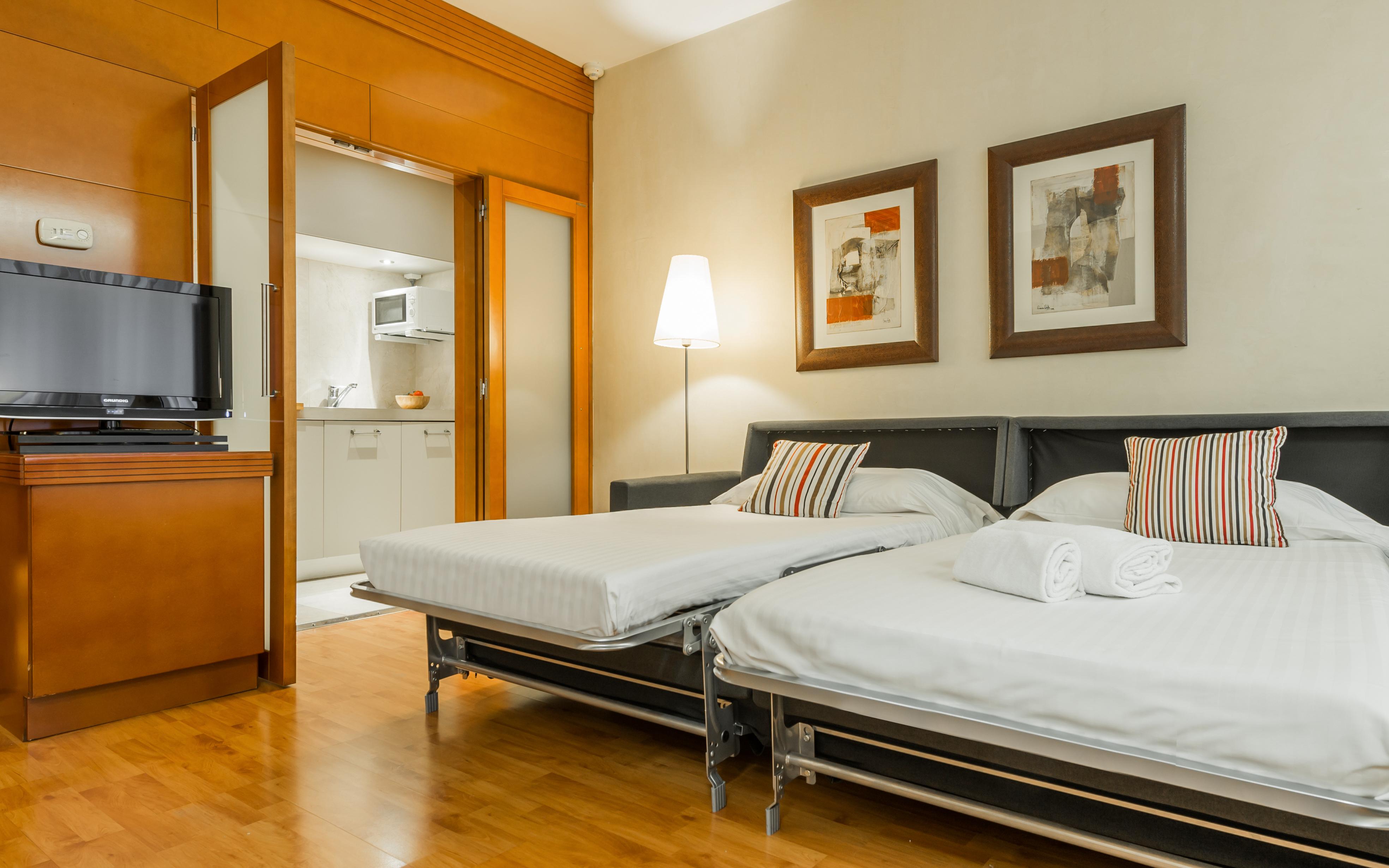 Aparthotel Mariano Cubi Barcelona Ngoại thất bức ảnh