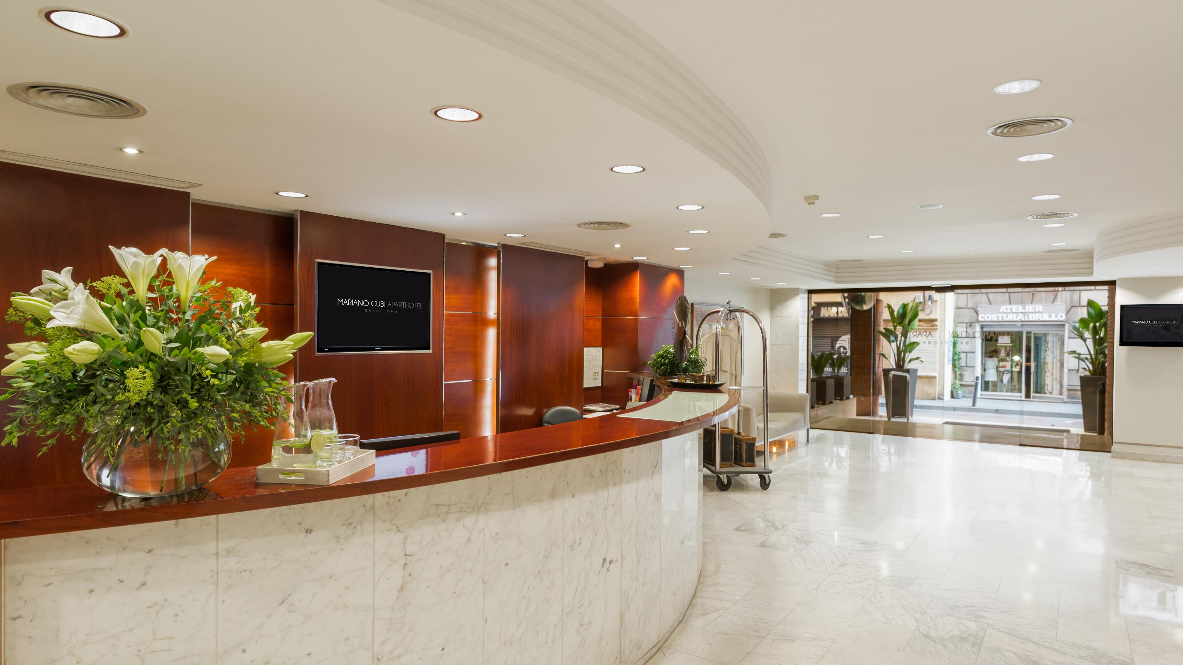 Aparthotel Mariano Cubi Barcelona Ngoại thất bức ảnh