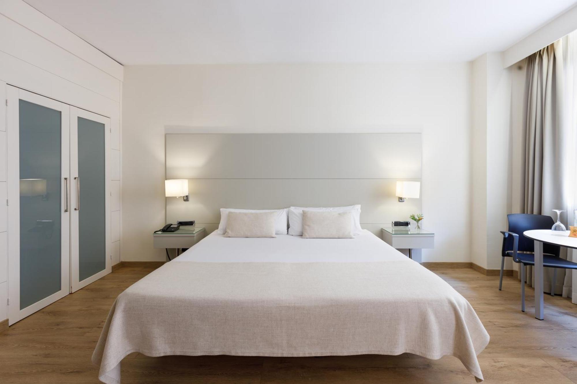 Aparthotel Mariano Cubi Barcelona Ngoại thất bức ảnh